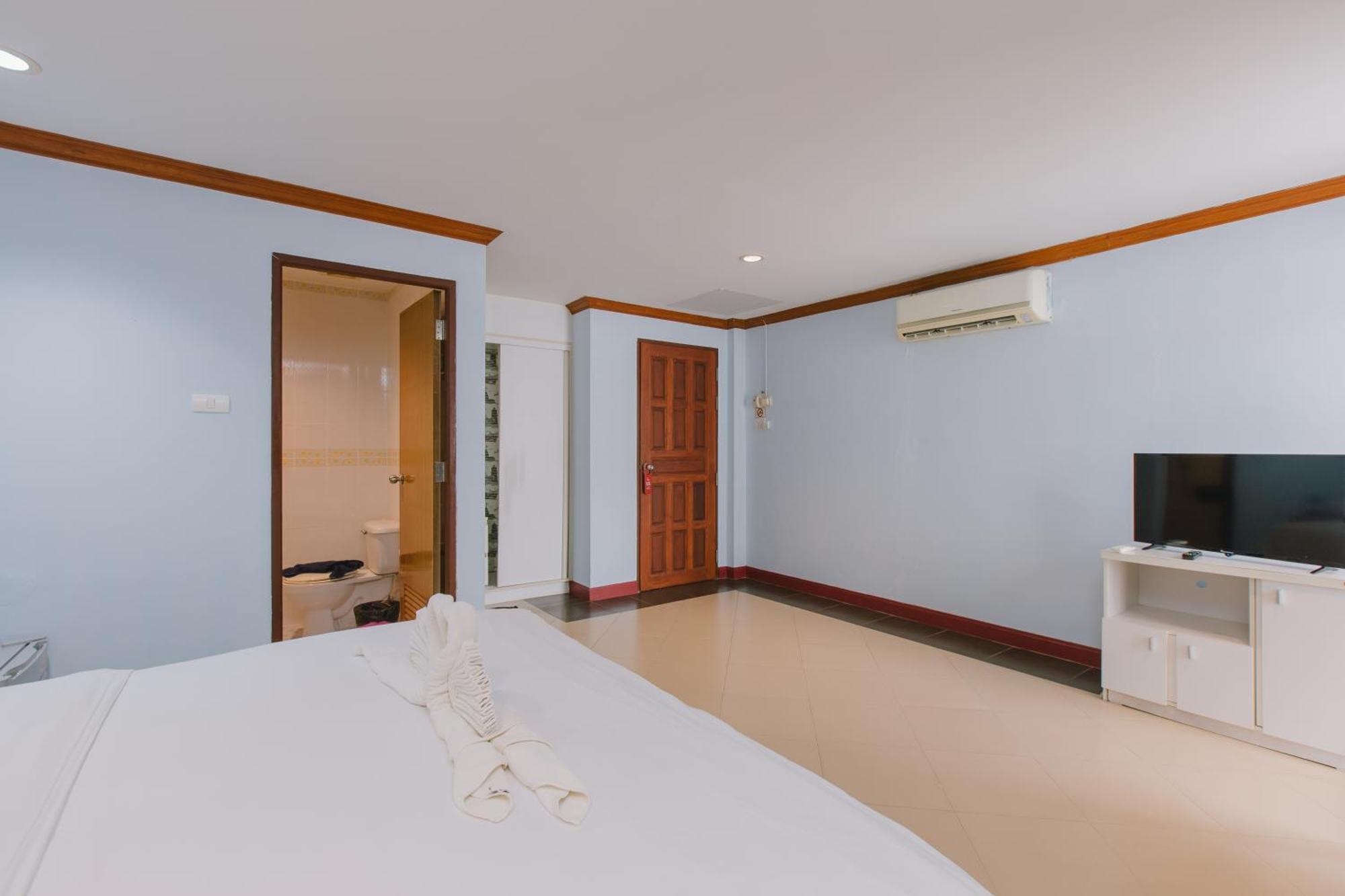 Sunstar Palace Patong Exterior foto